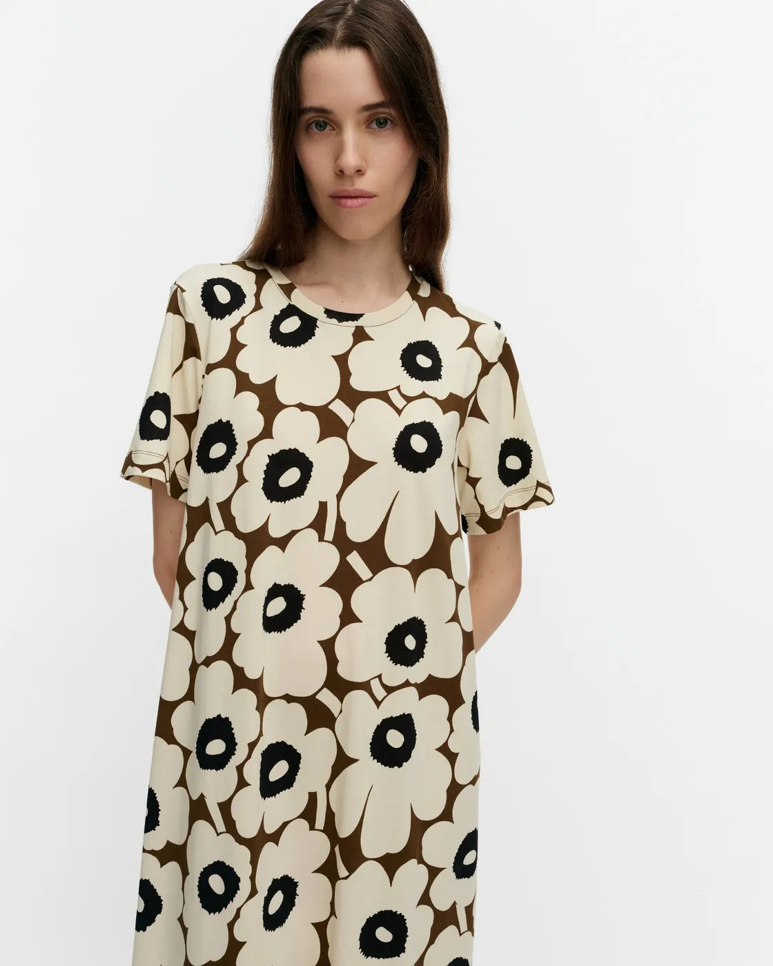 Pisteinen Unikko Dress. Beige, Brown