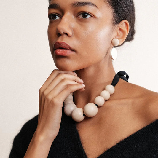 Gaala Earrings - Varnished Wood