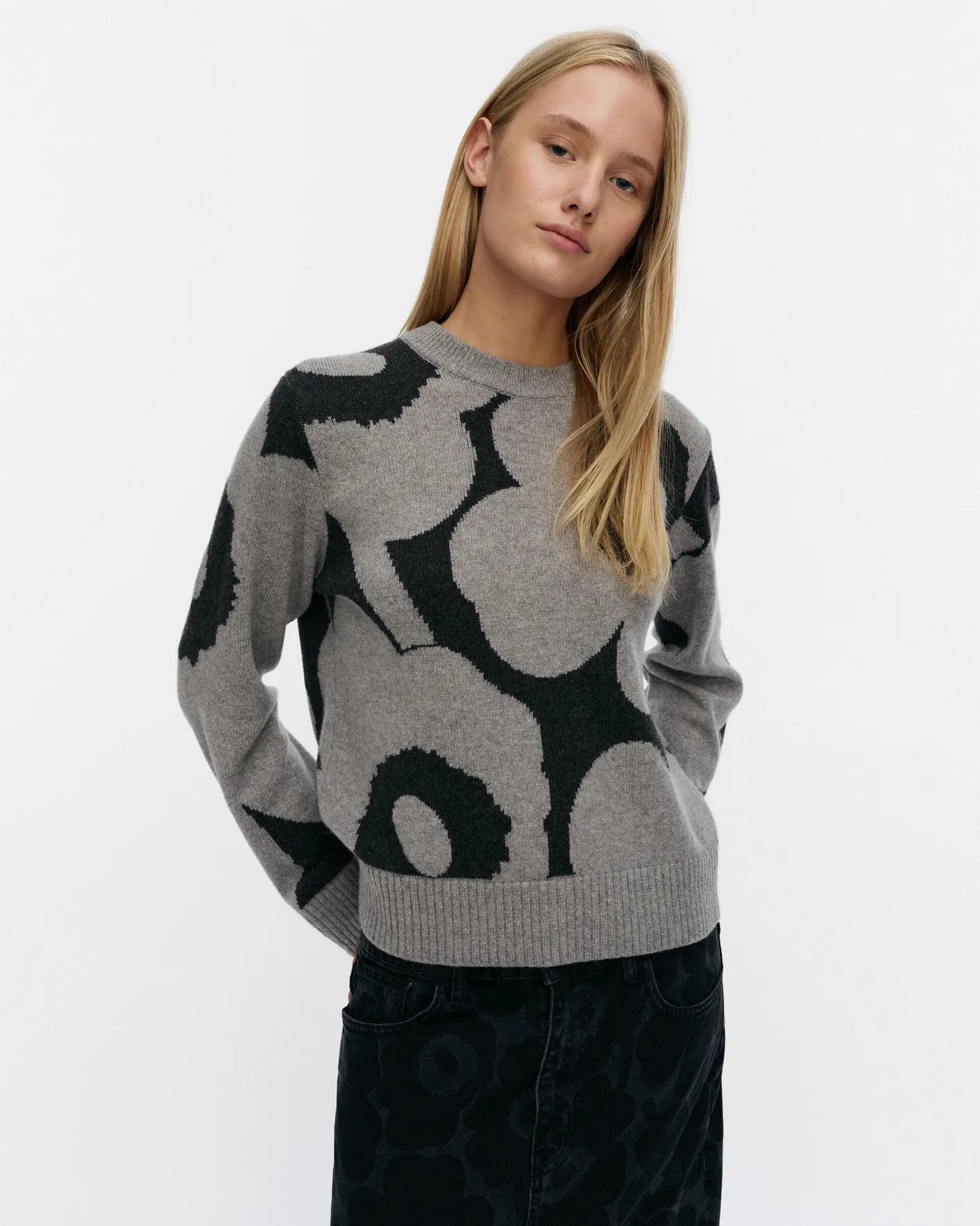 Aatto Unikko Knitted Pullover