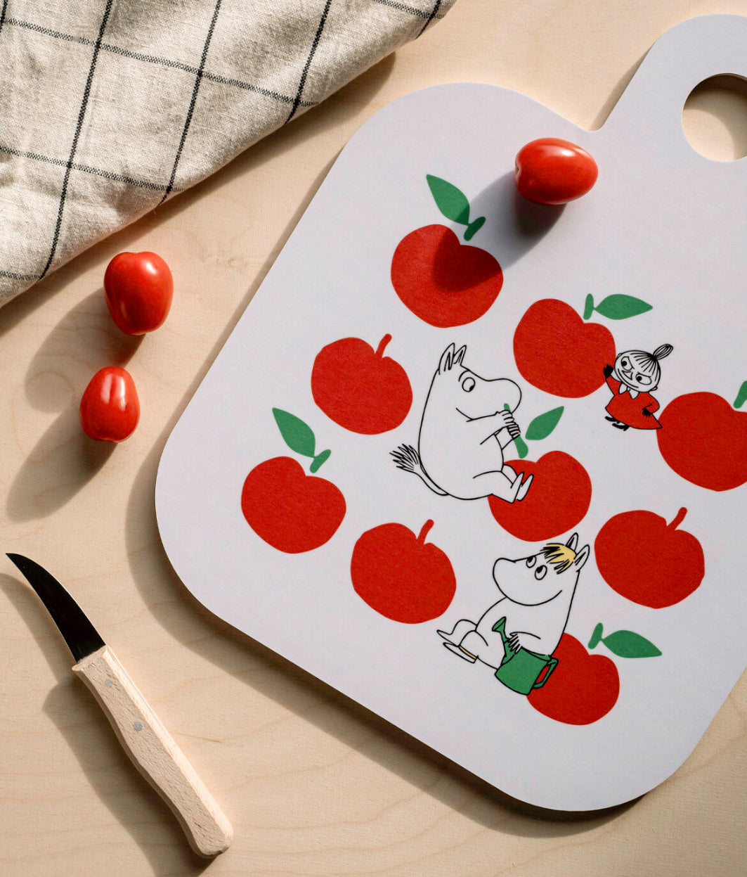 Moomin Chop and Serve Joyful Apples