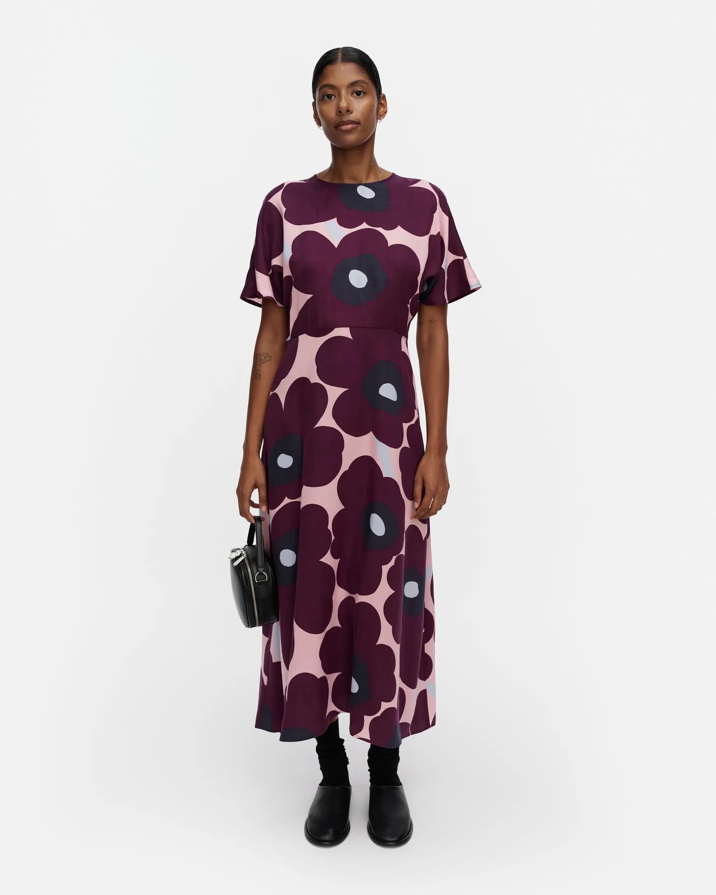 Heleä Unikko Dress