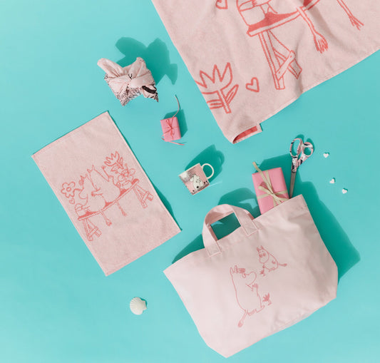 Moomin Hand Towel, Love, Pink