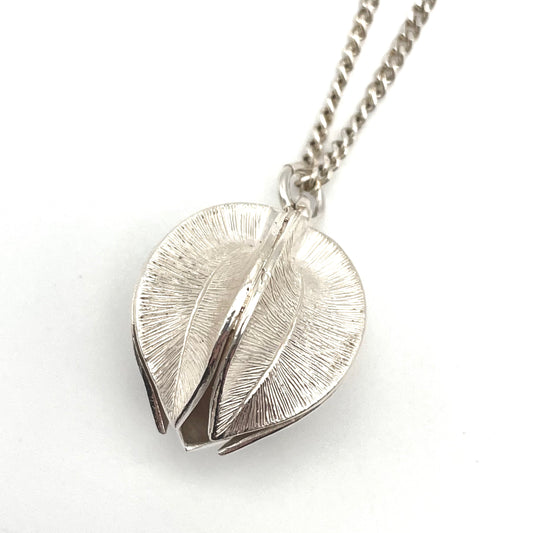 Vintage Kalevala Iso Lumikukka Large Pendant – Sterling Silver Snow Flower with Chain