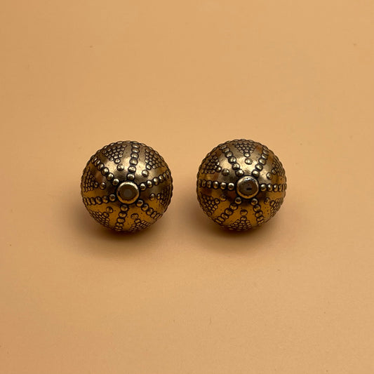 Vintage Kalevala Halikon Kääty Bronze Dome Earrings