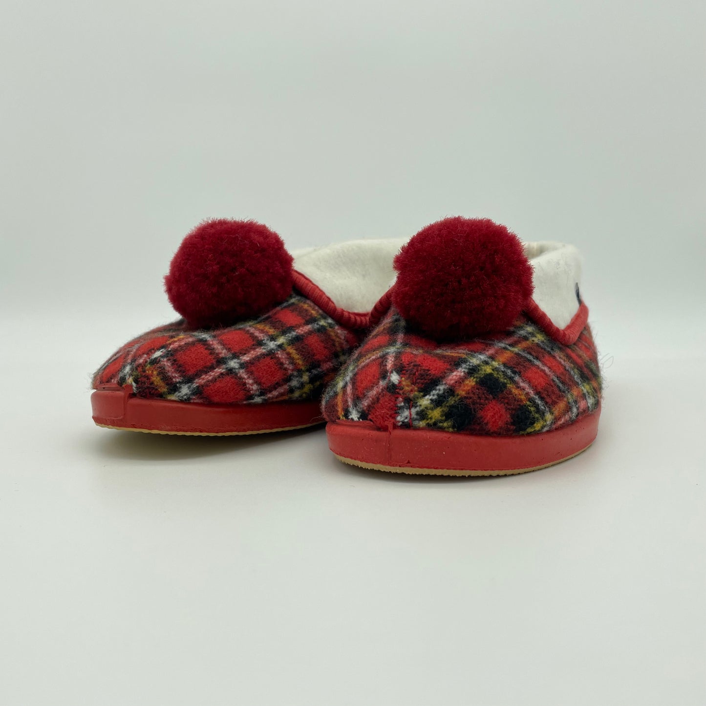 Reino and Aino Slippers - Red