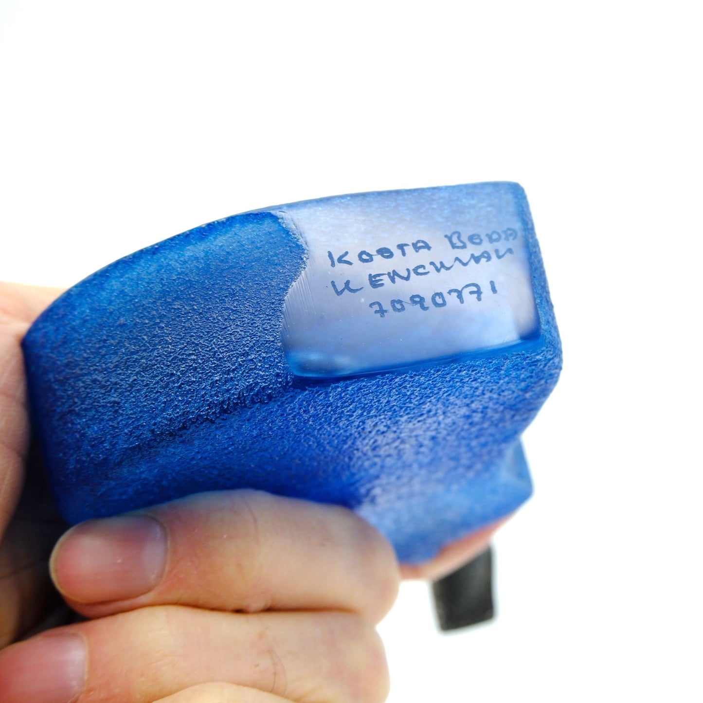 Kosta Boda “Guitar in Blue” by Kjell Engman – The Band Collection