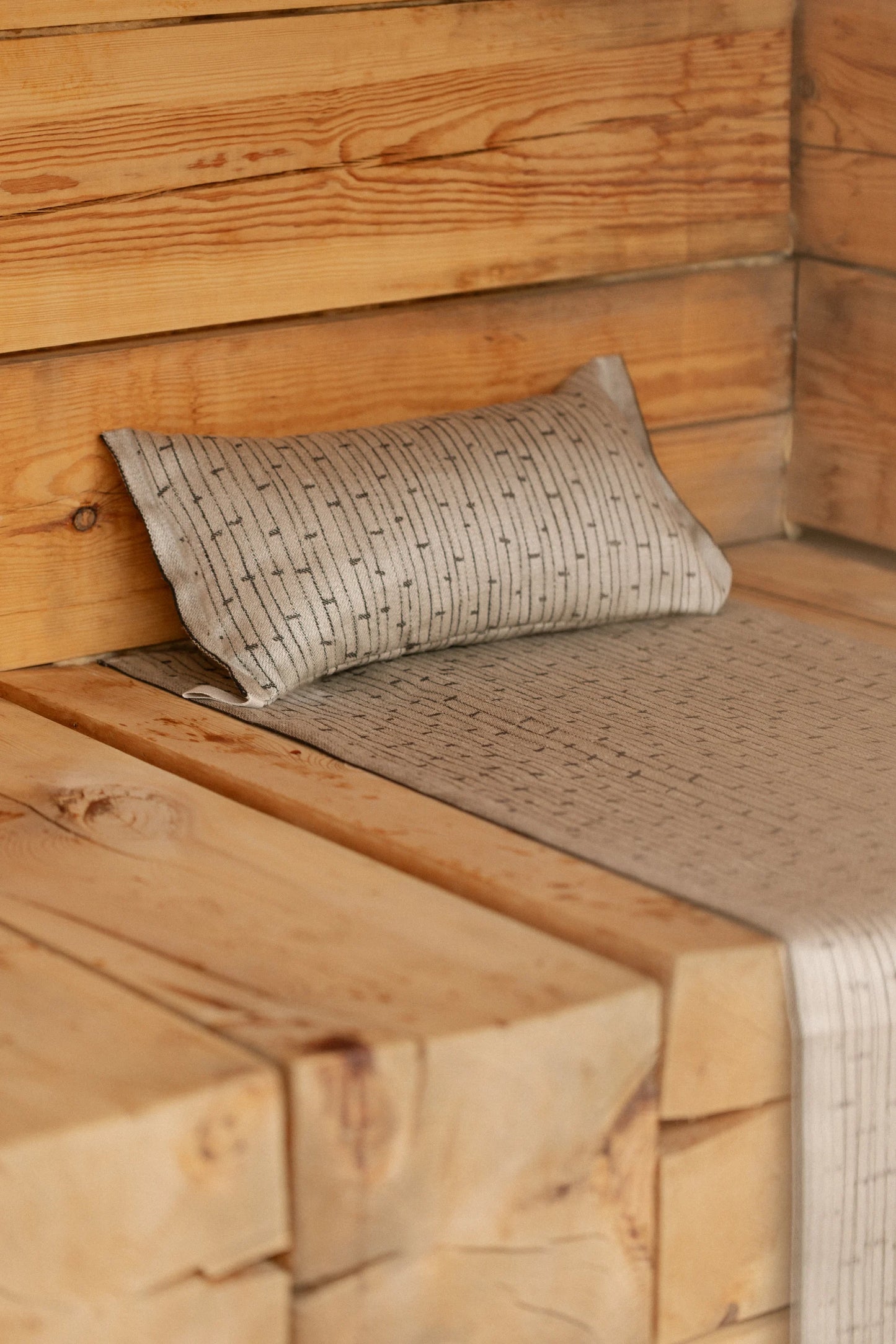 METSÄ Sauna Cover - Linen/Black 46x150cm