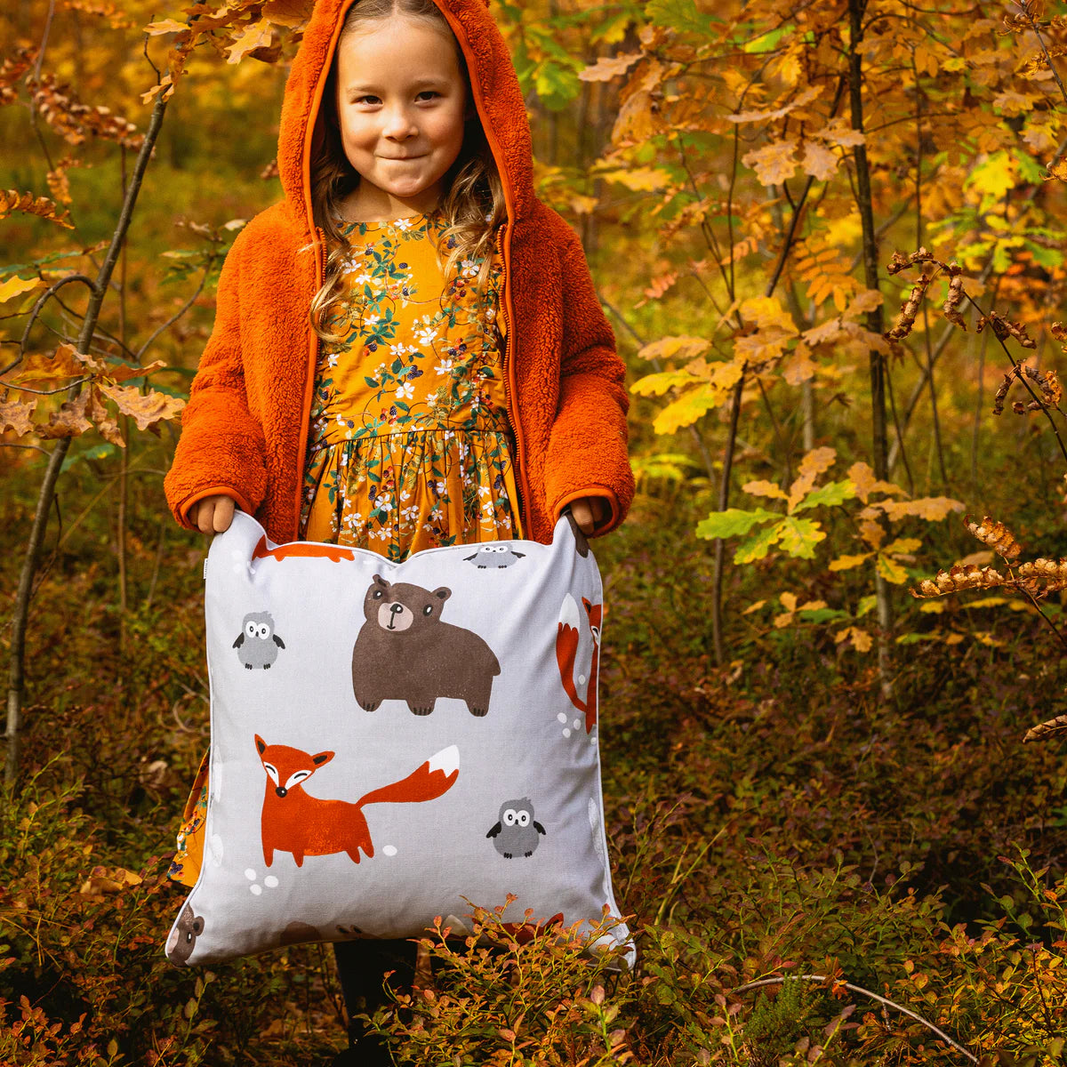 Metsänväki Cushion Cover