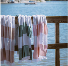Satama Beach Towel